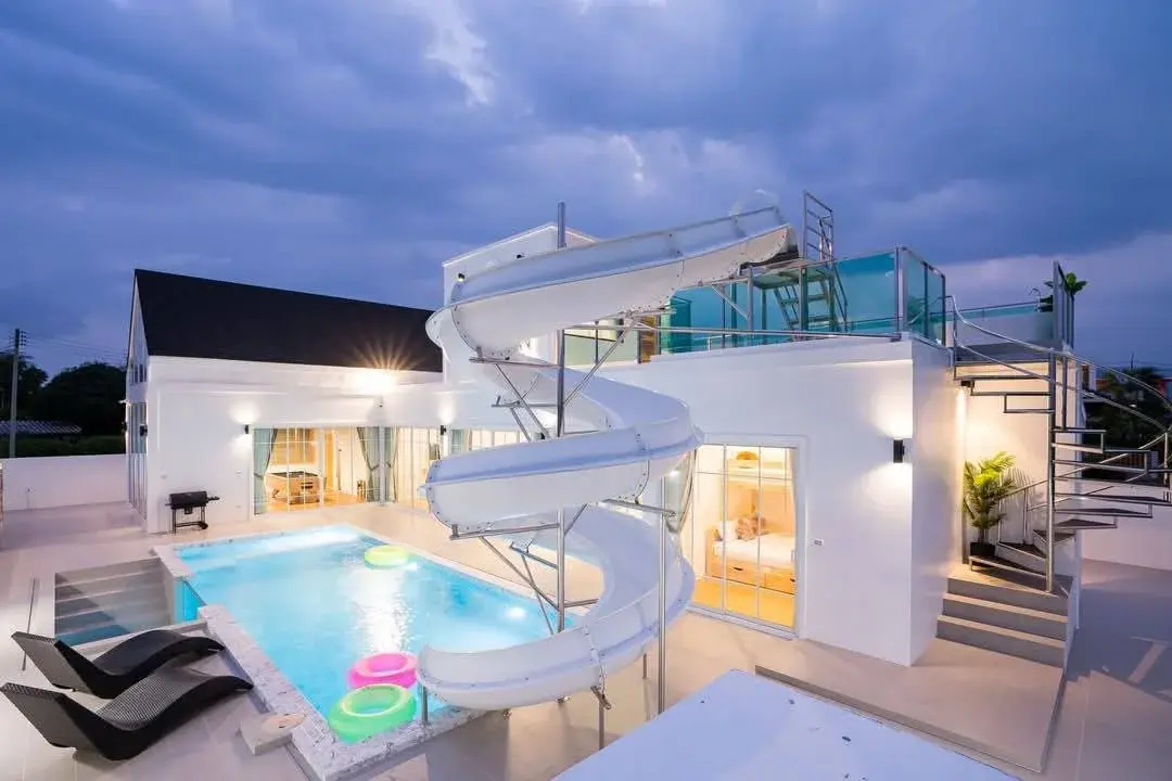 พูลวิลล่า Good Pool Villa Luxury  พัทยา พักได้ 20 คน
